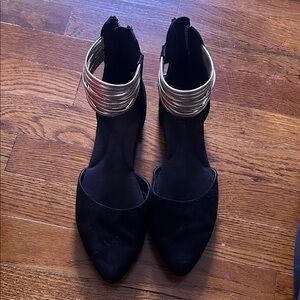 Elegant Black and Gold Women's Shoes